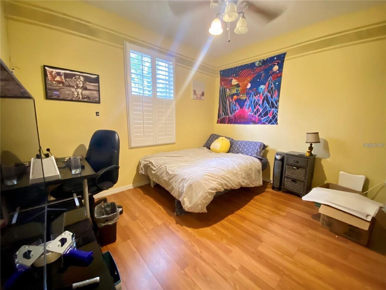 Listing Photo 9