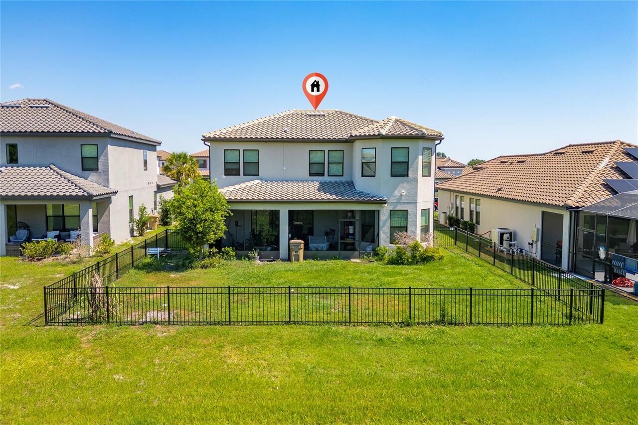 Listing Photo 10