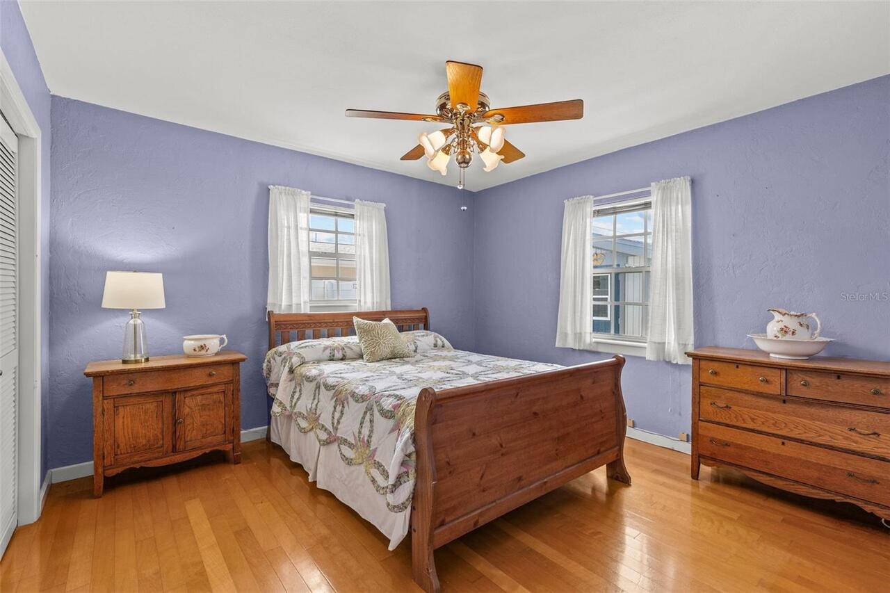 Listing Photo 12