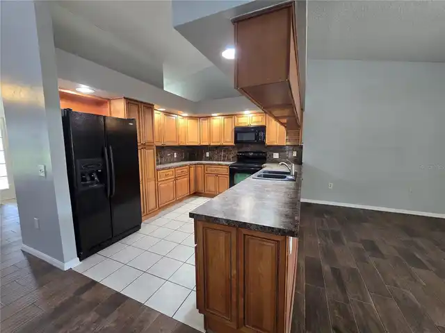 Listing Photo 6