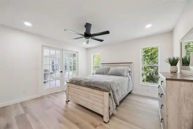 Listing Photo 23