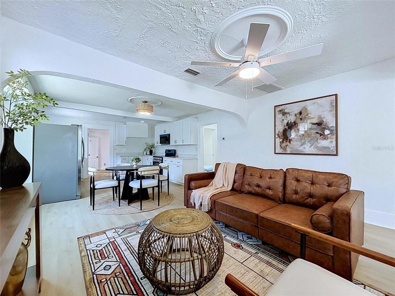 Listing Photo 9