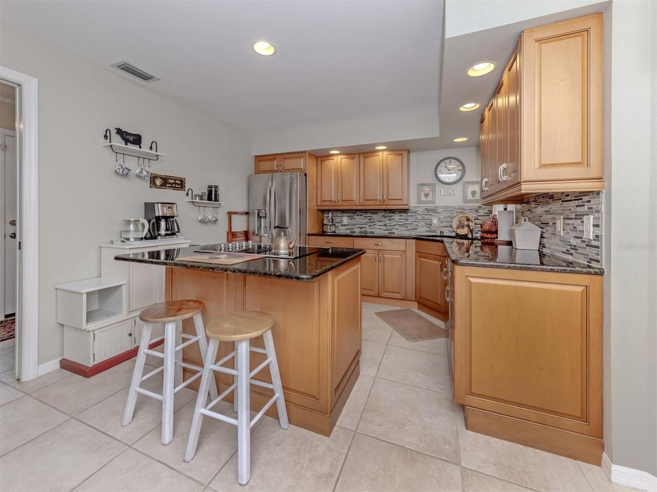 Listing Photo 11