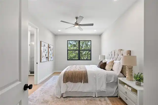 Listing Photo 17