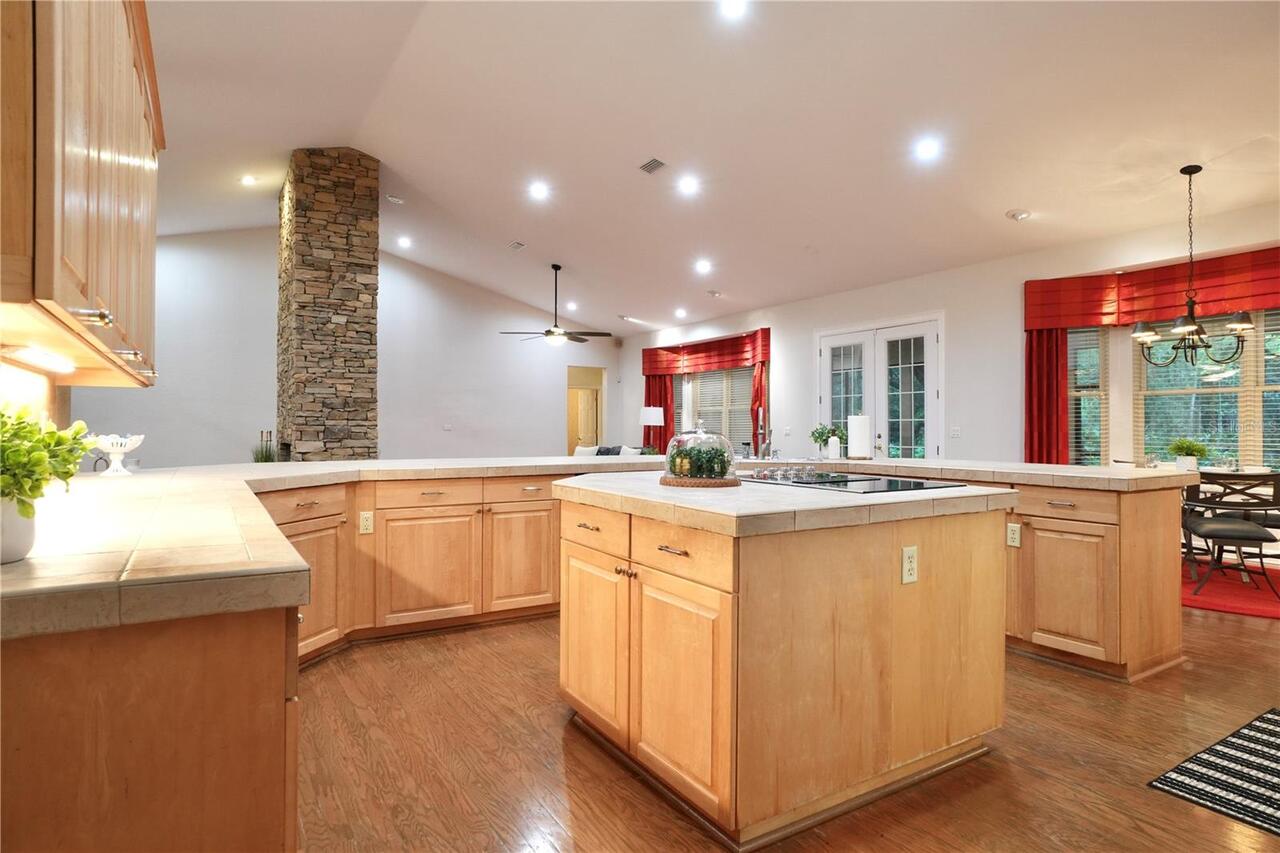 Listing Photo 18