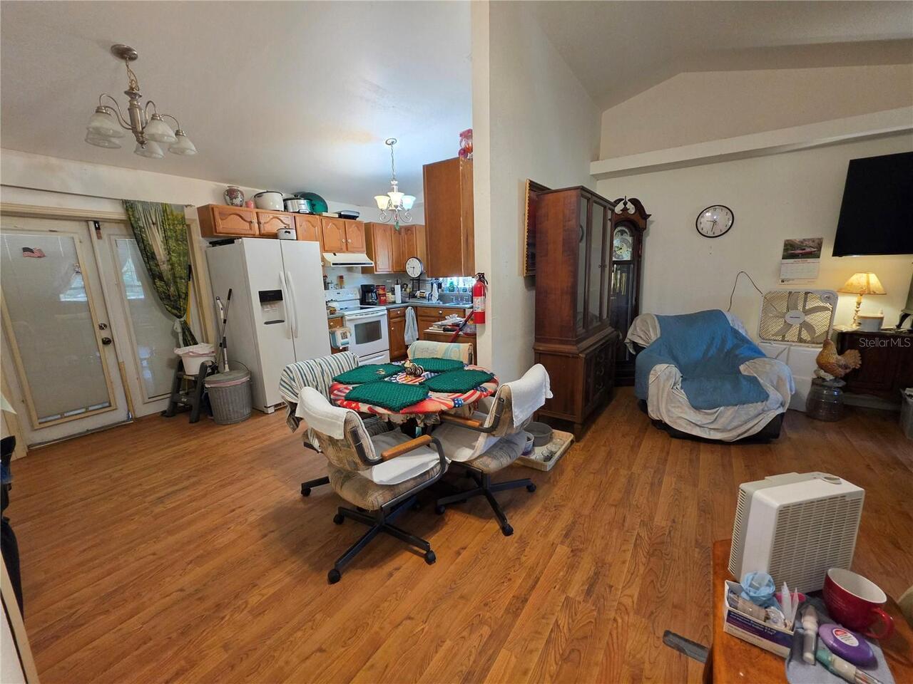 Listing Photo 7