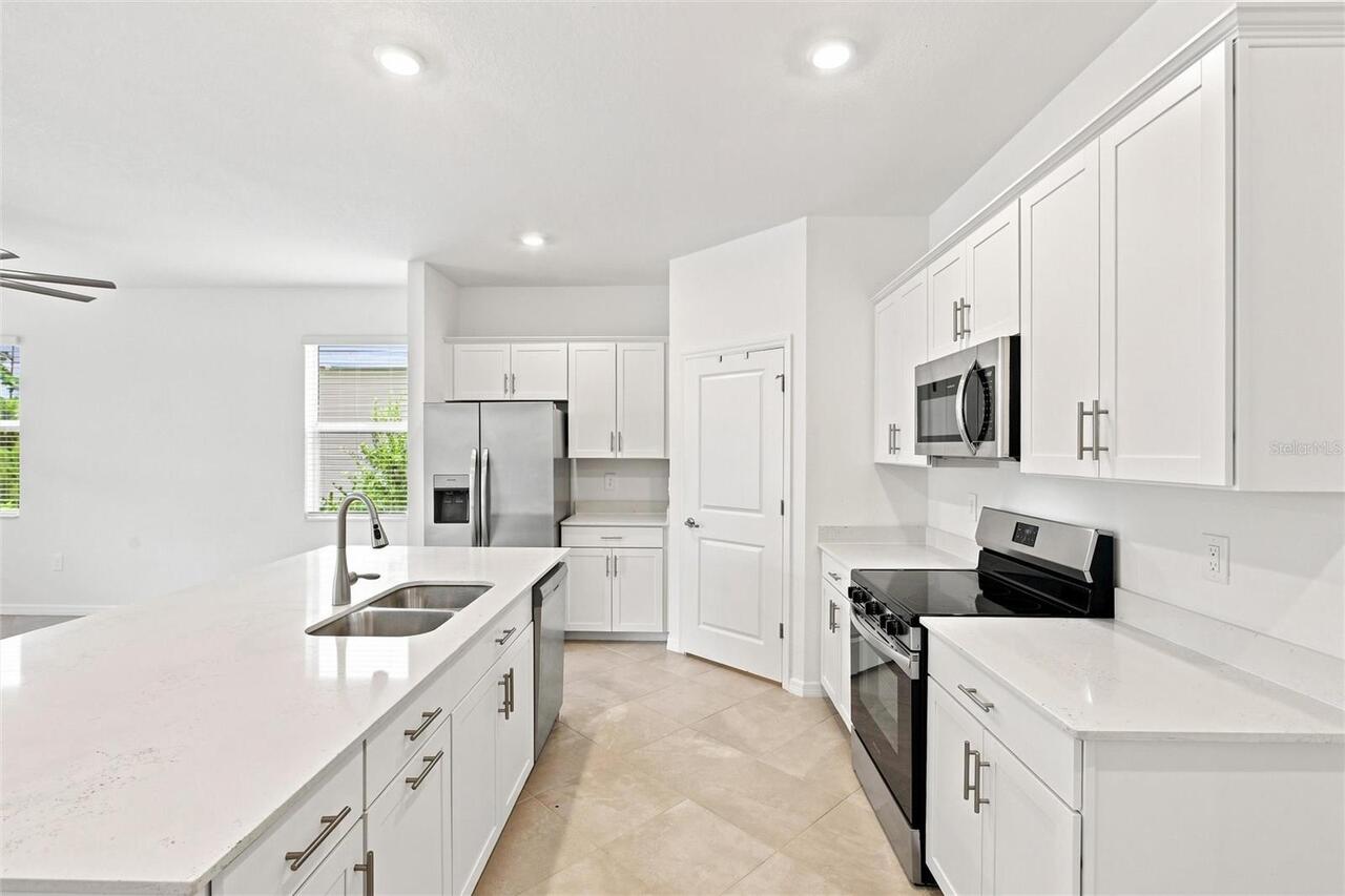 Listing Photo 10