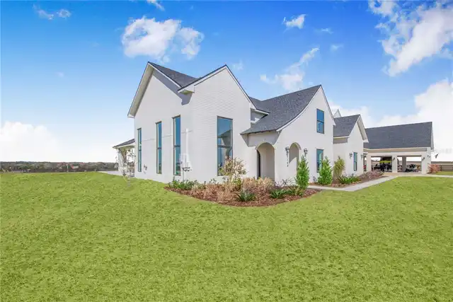 Listing Photo 15