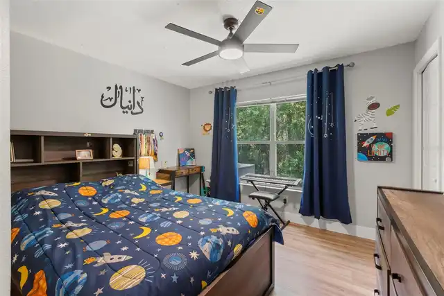 Listing Photo 16