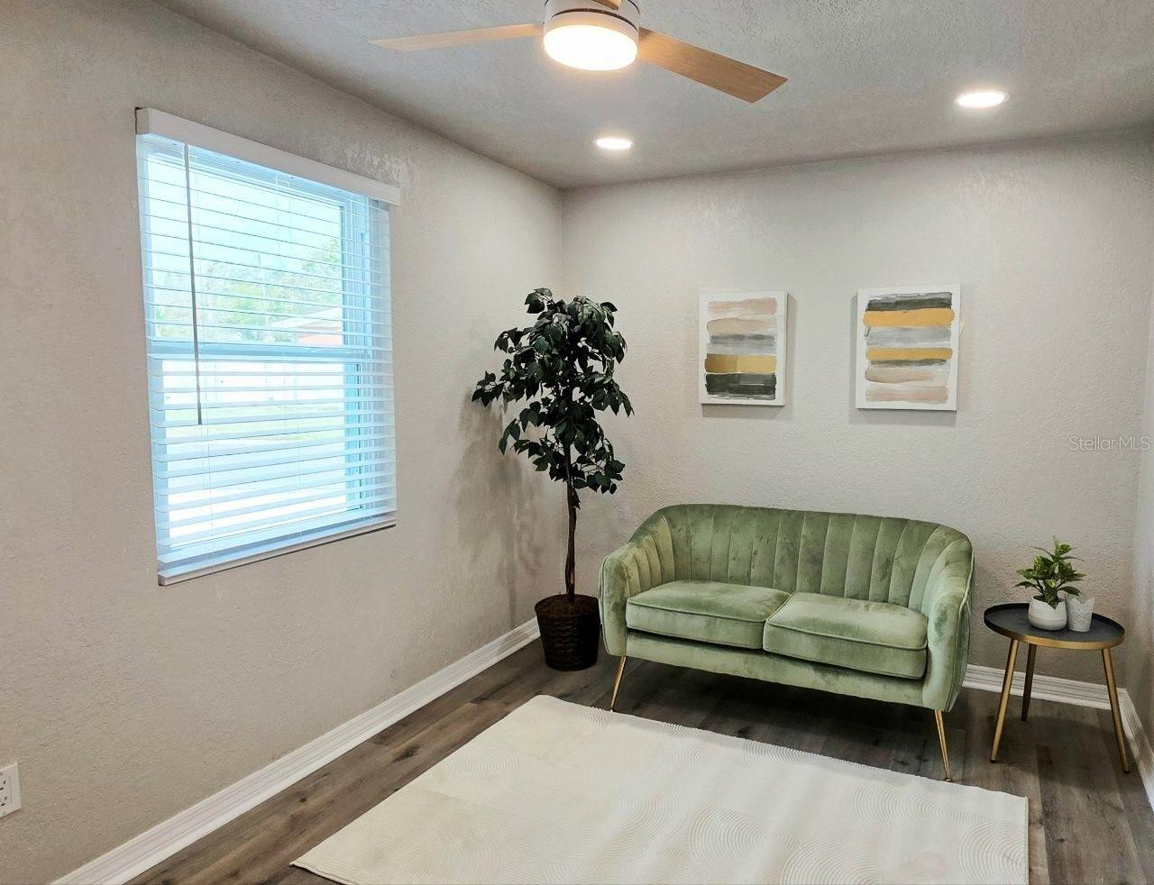 Listing Photo 8