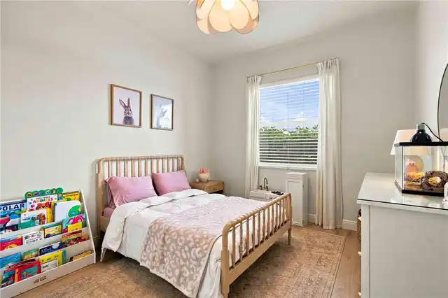 Listing Photo 18