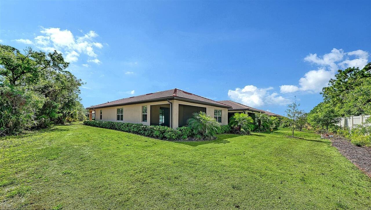 Listing Photo 33