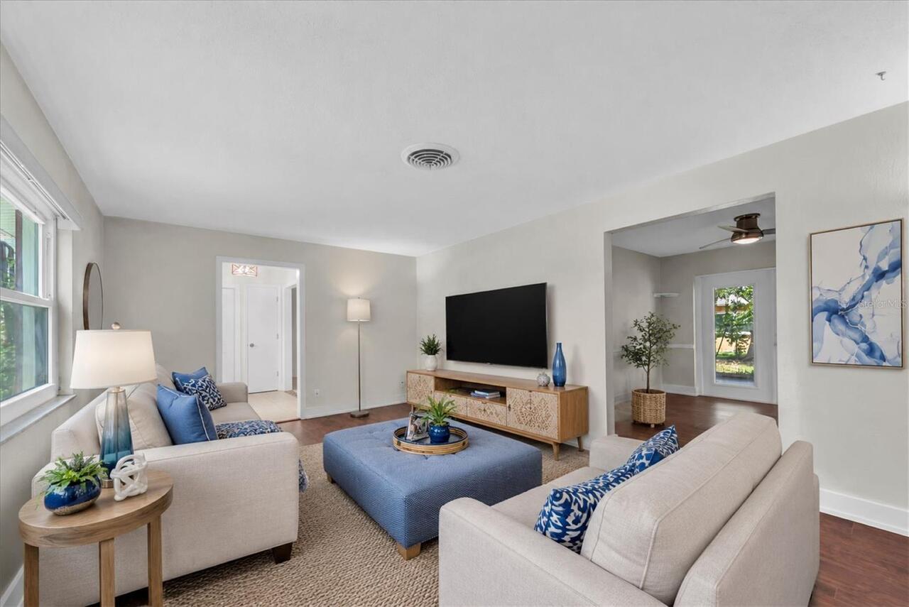 Listing Photo 10