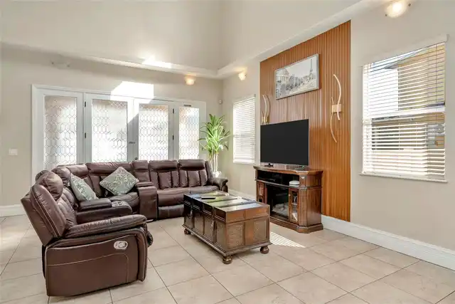 Listing Photo 13