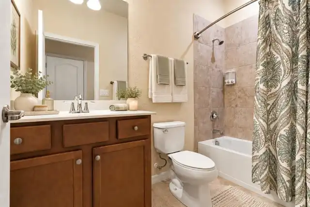 Listing Photo 42