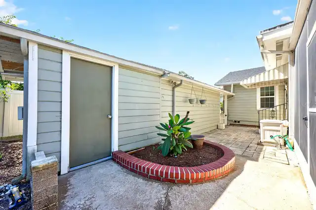 Listing Photo 17