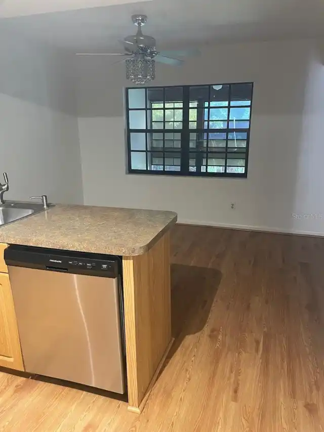 Listing Photo 16
