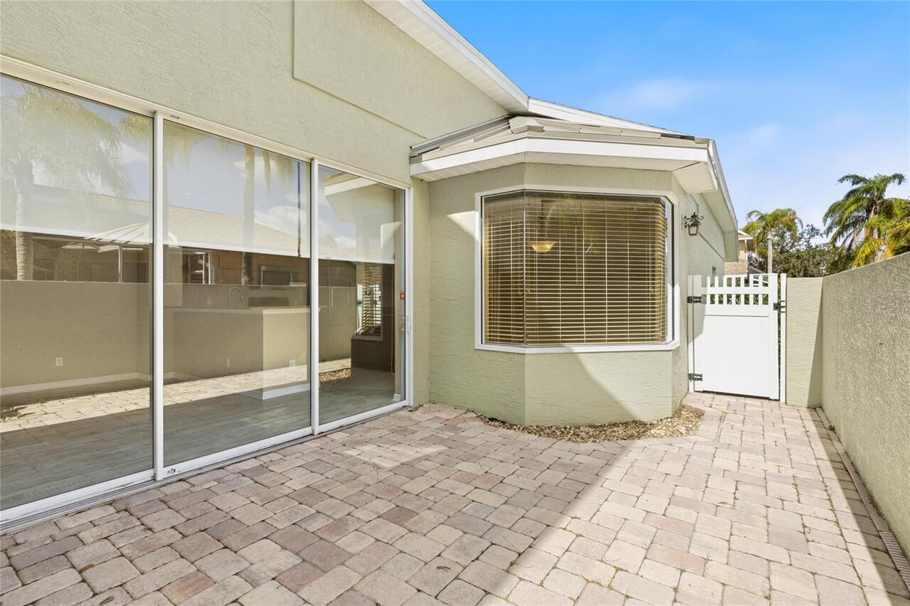 Listing Photo 11