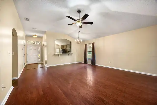 Listing Photo 27
