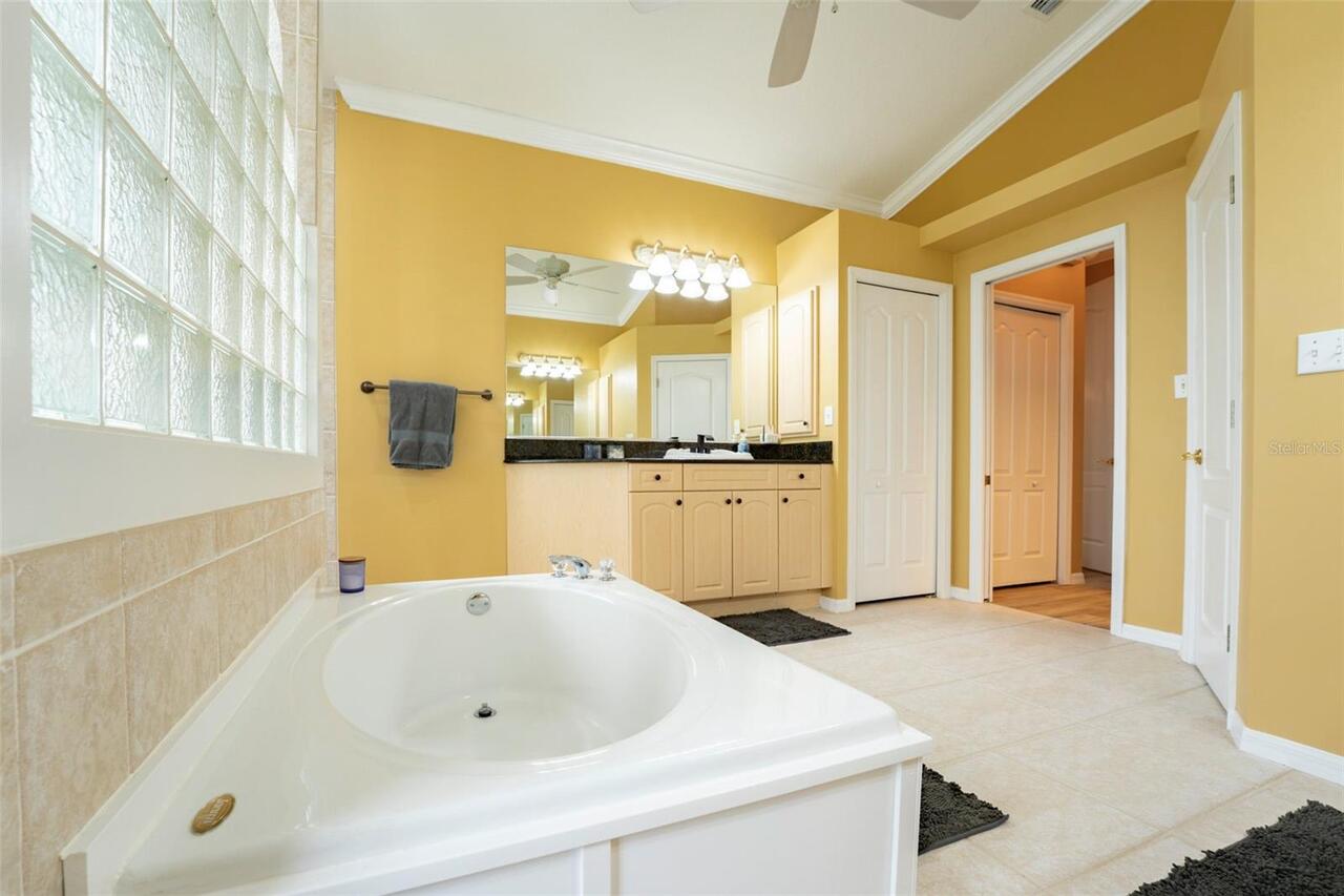 Listing Photo 28