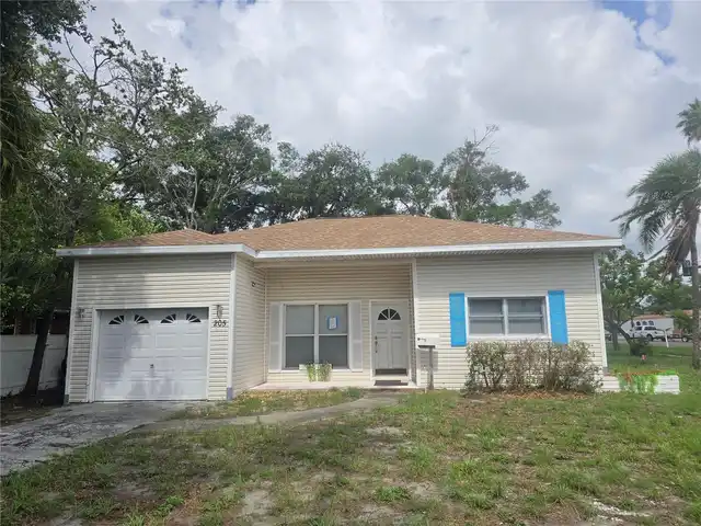 Listing Photo 12