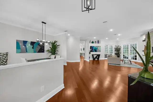 Listing Photo 18