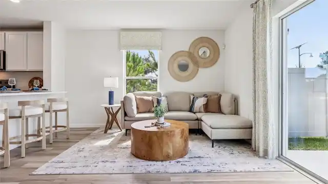 Listing Photo 12