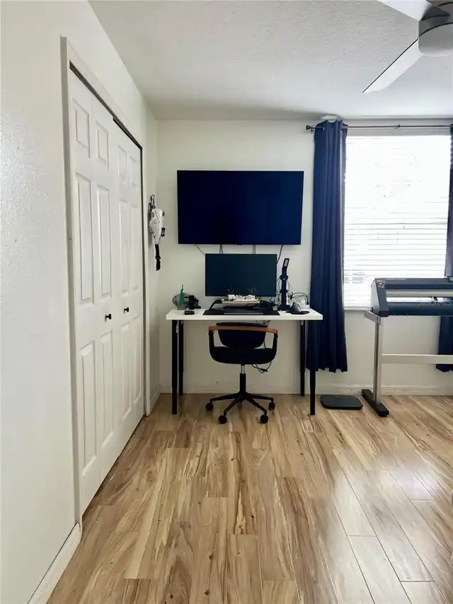 Listing Photo 9