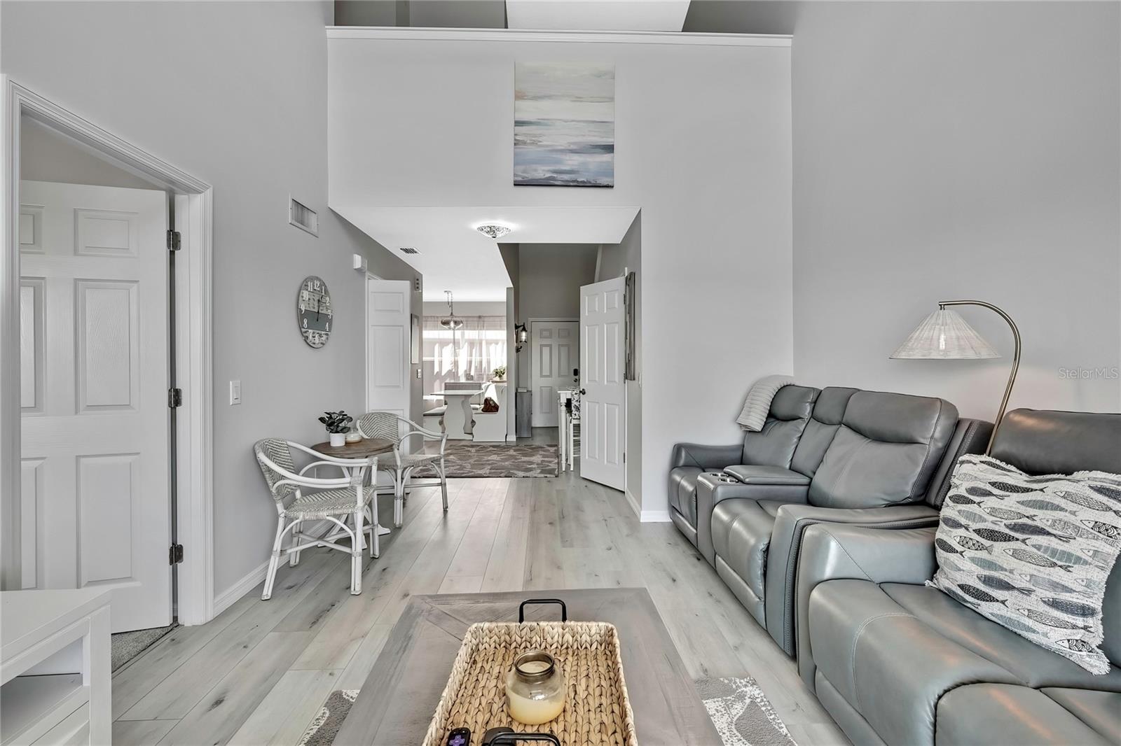 Listing Photo 12