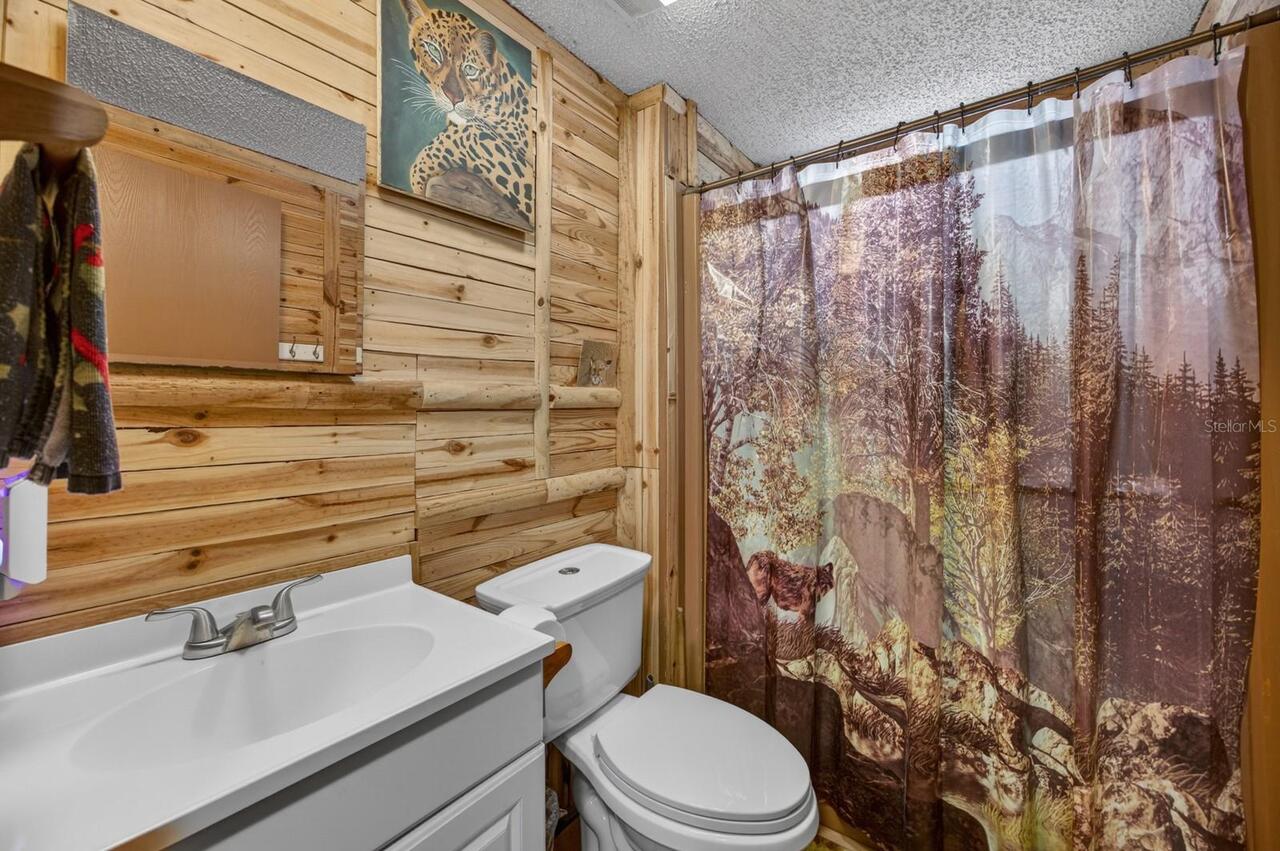 Listing Photo 12