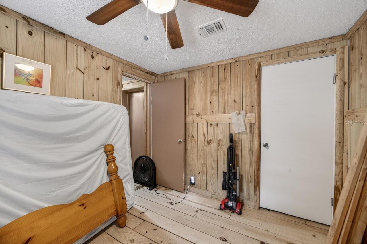 Listing Photo 14
