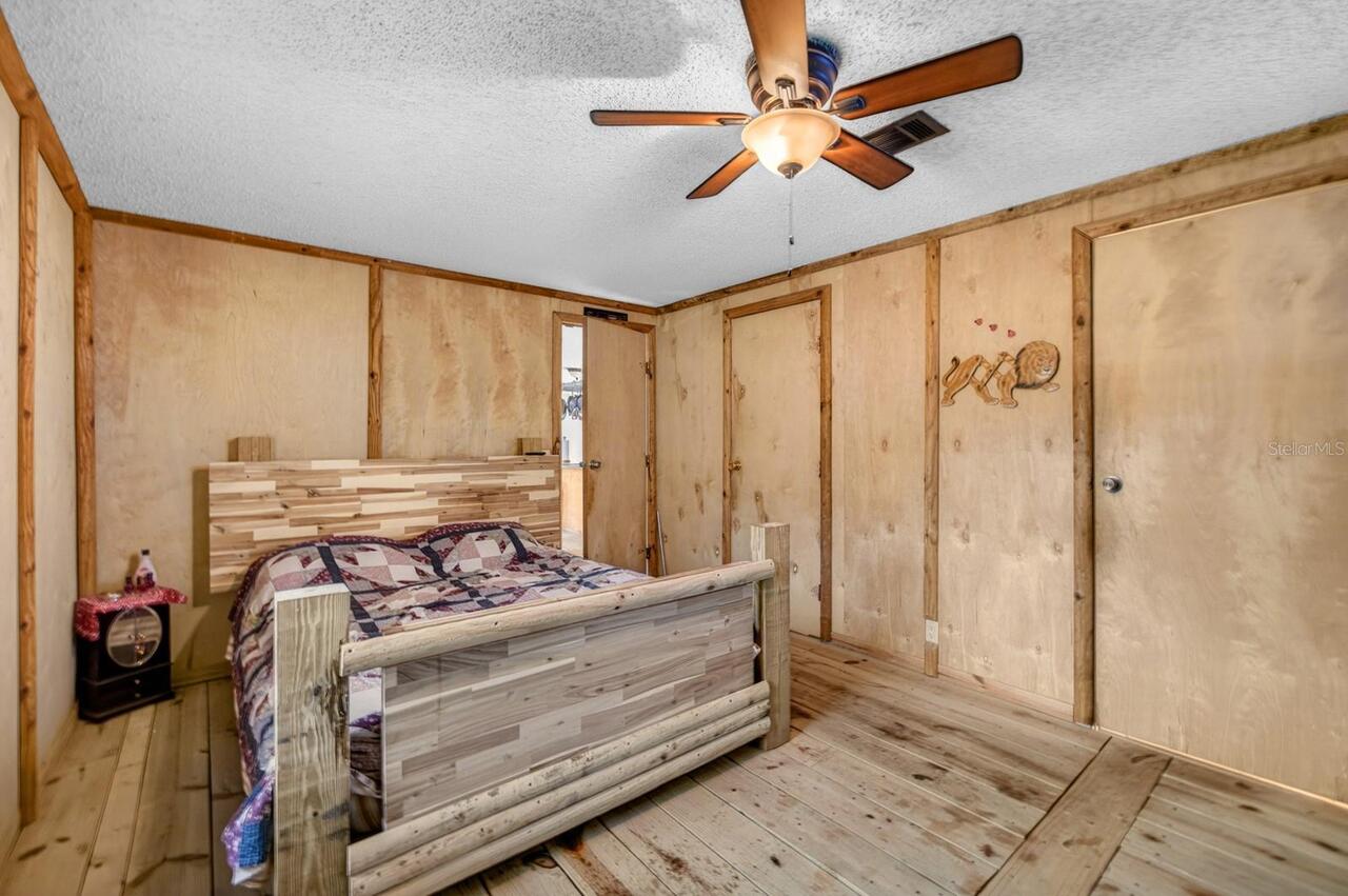 Listing Photo 17
