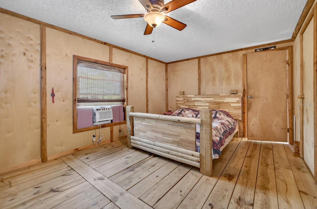 Listing Photo 18