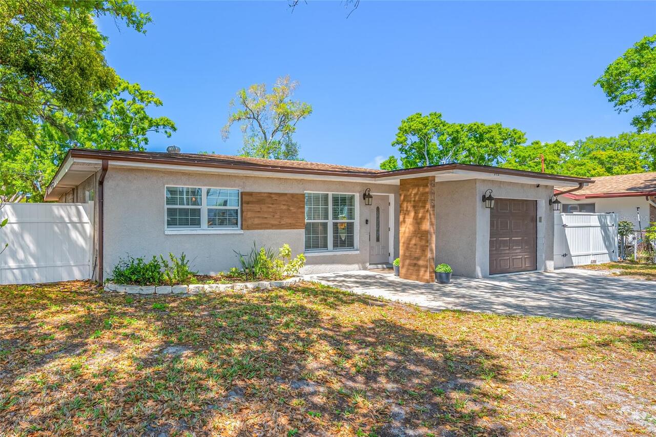 Listing Photo 9
