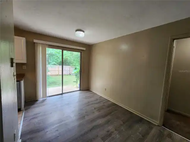 Listing Photo 9