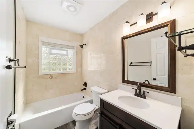 Listing Photo 23