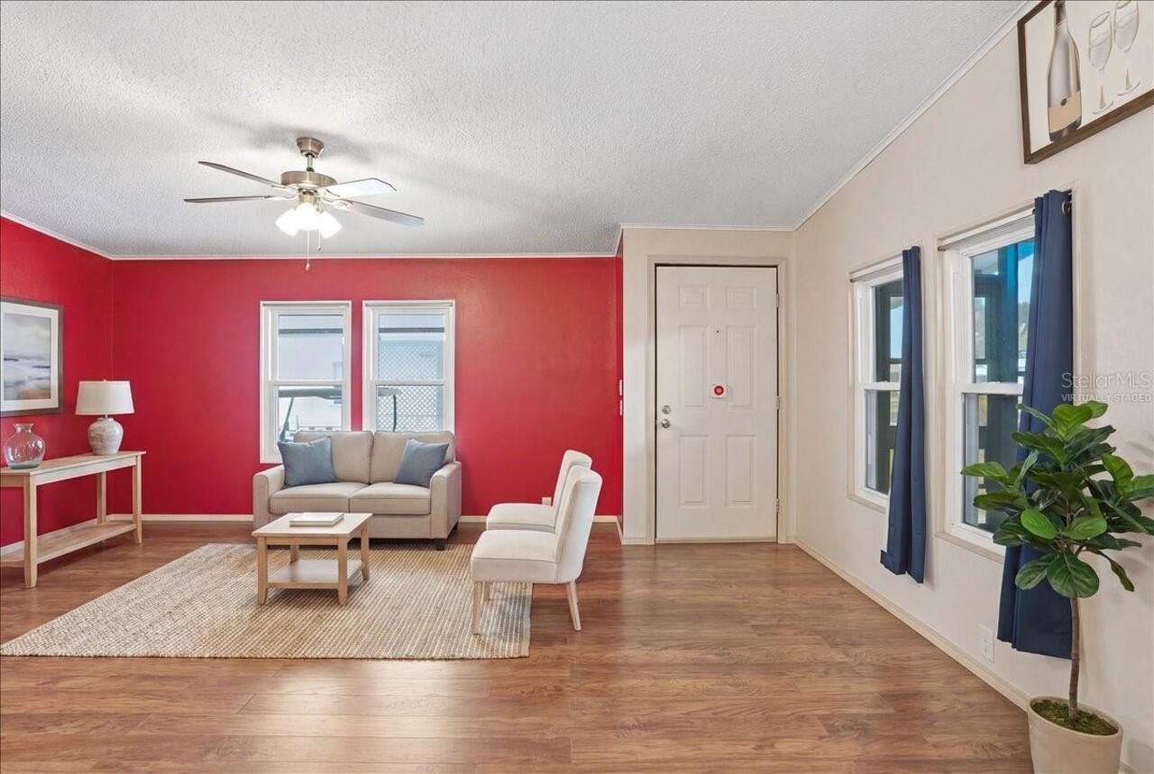 Listing Photo 6