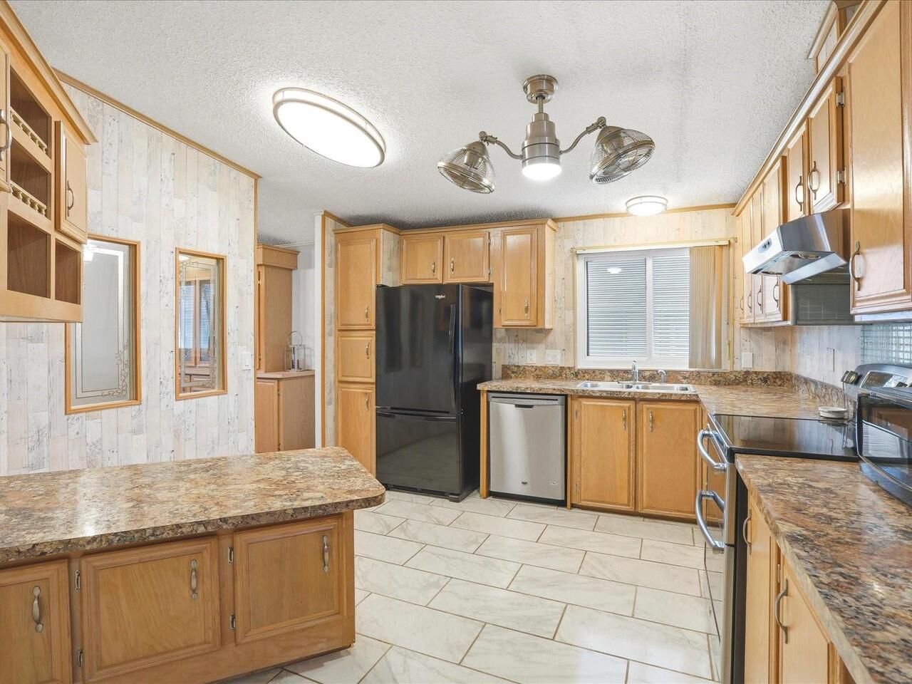 Listing Photo 13