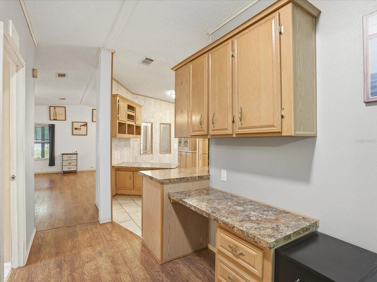 Listing Photo 14