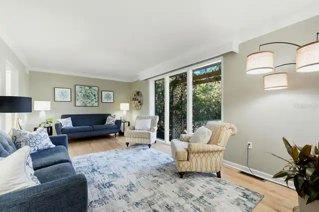 Listing Photo 7