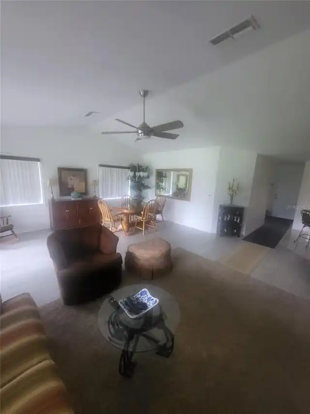 Listing Photo 12