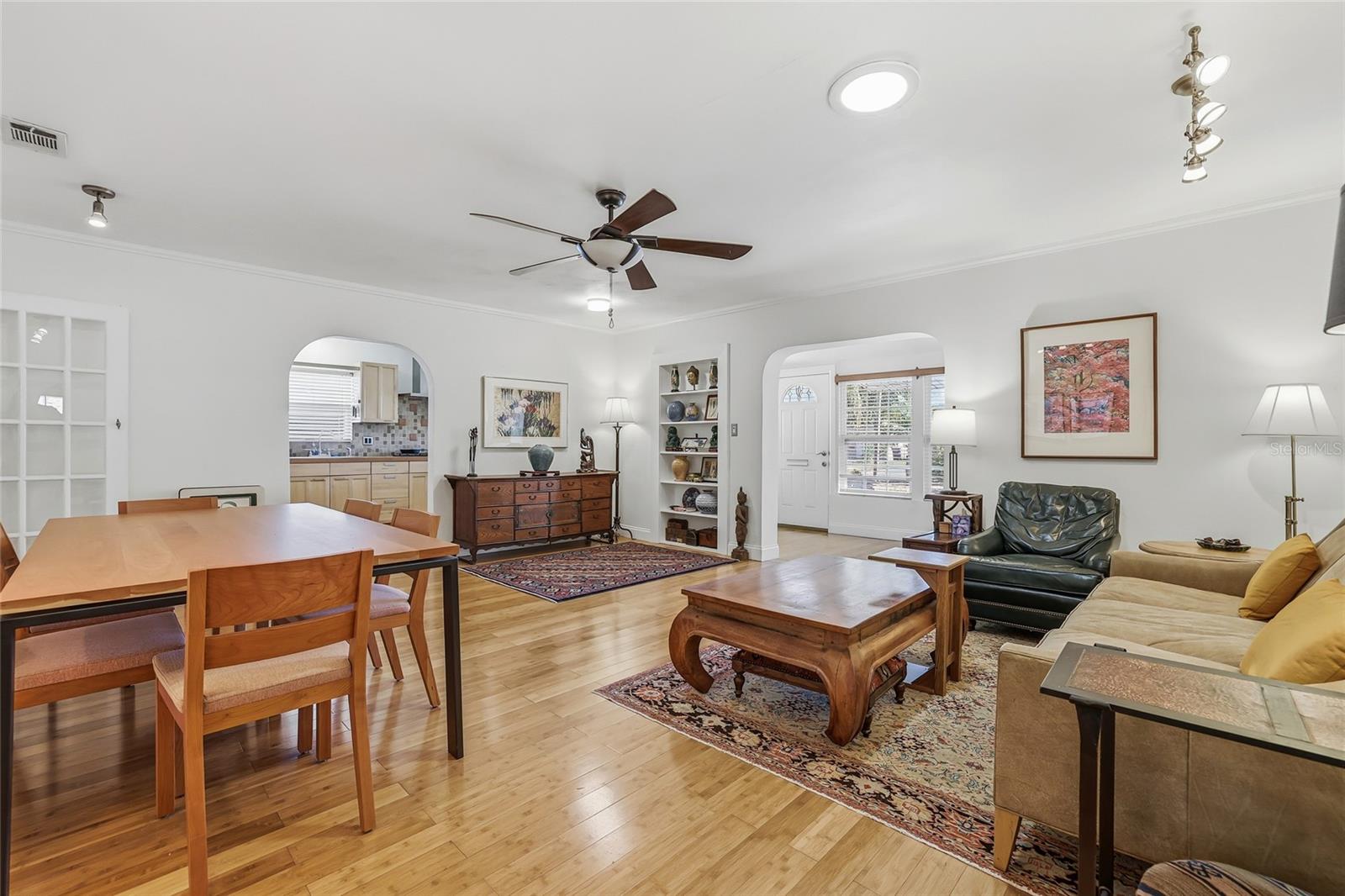 Listing Photo 9