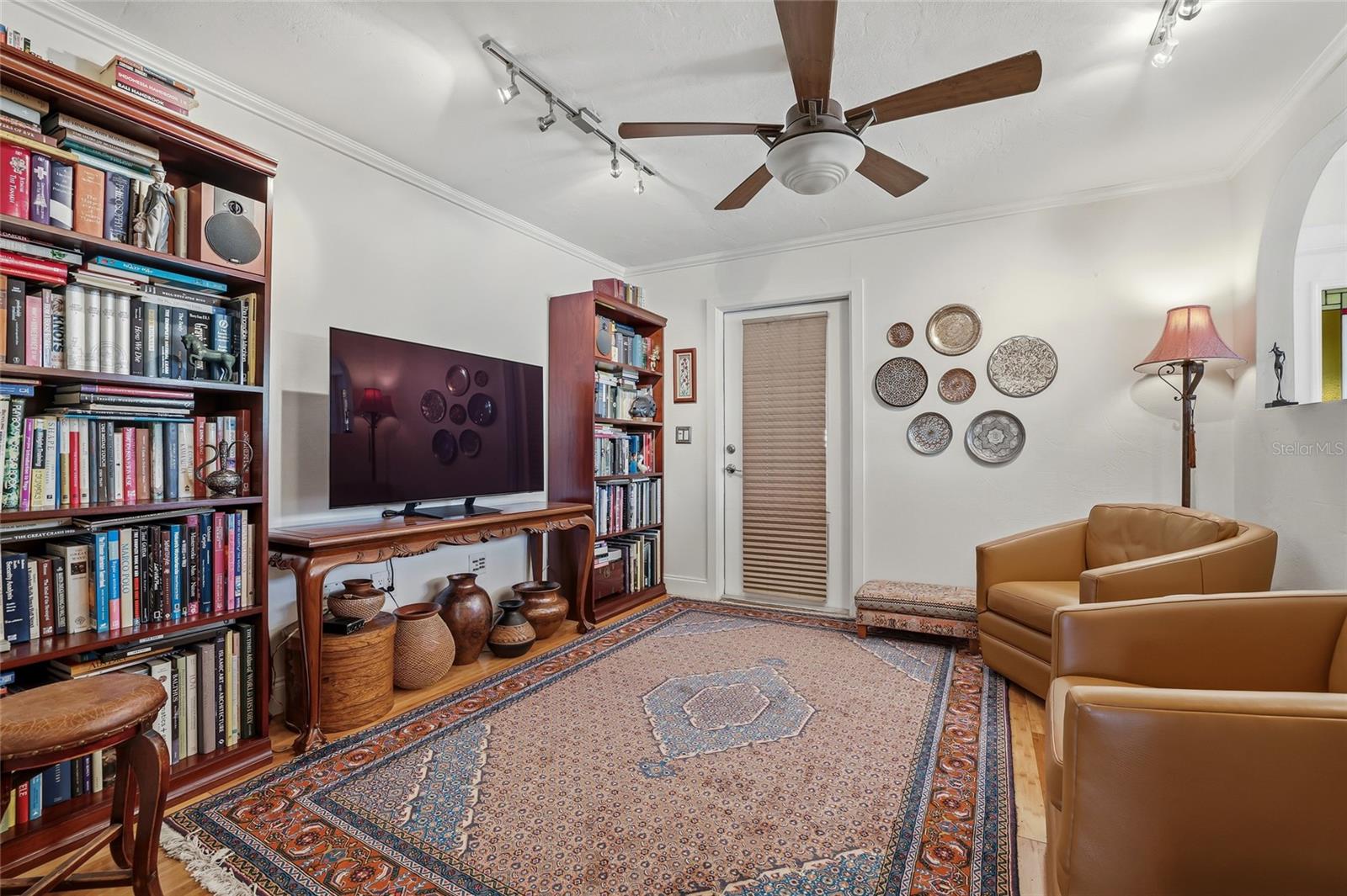 Listing Photo 14