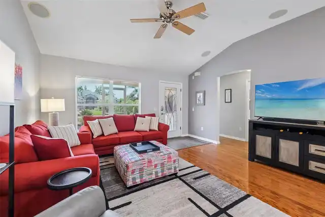 Listing Photo 15
