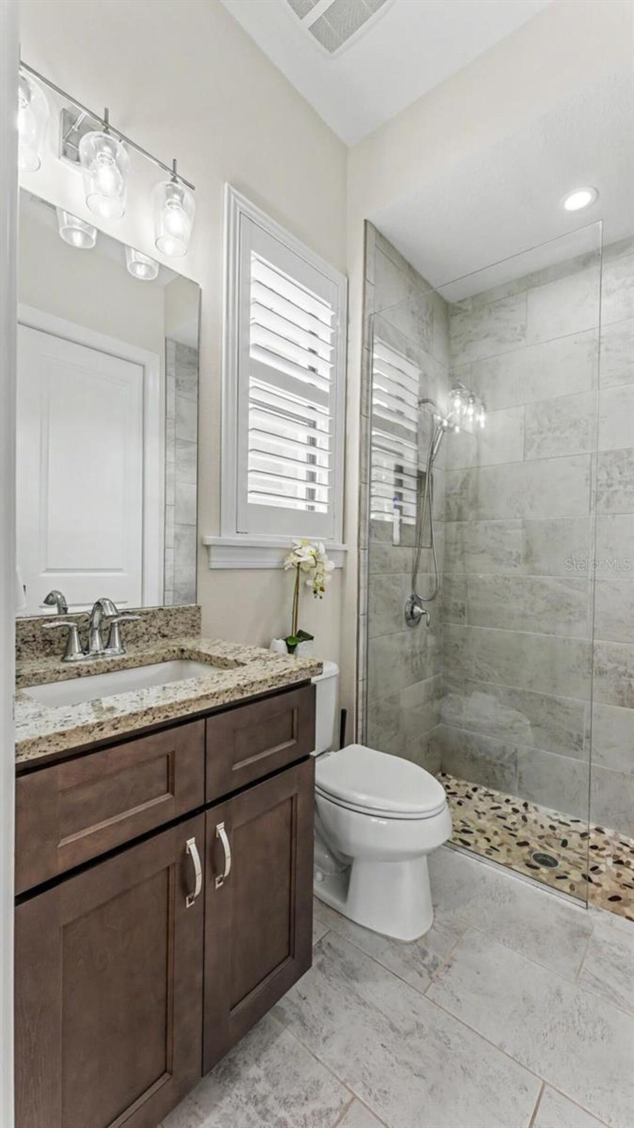 Listing Photo 42
