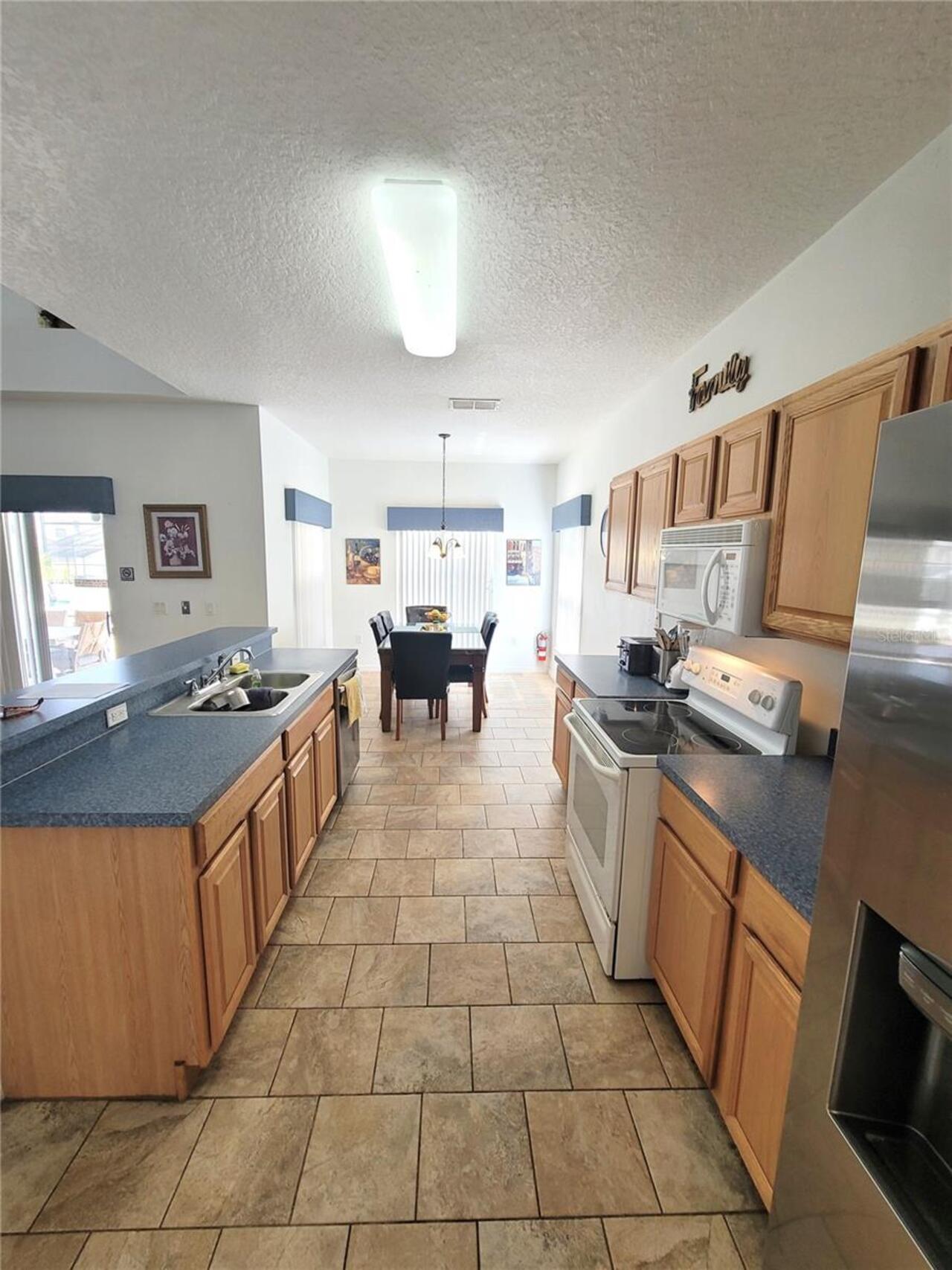 Listing Photo 8