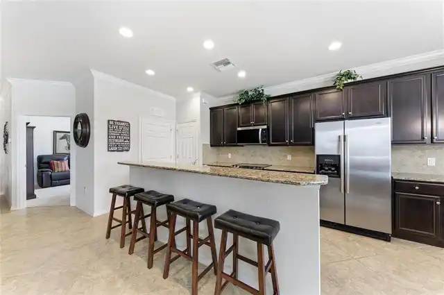 Listing Photo 17