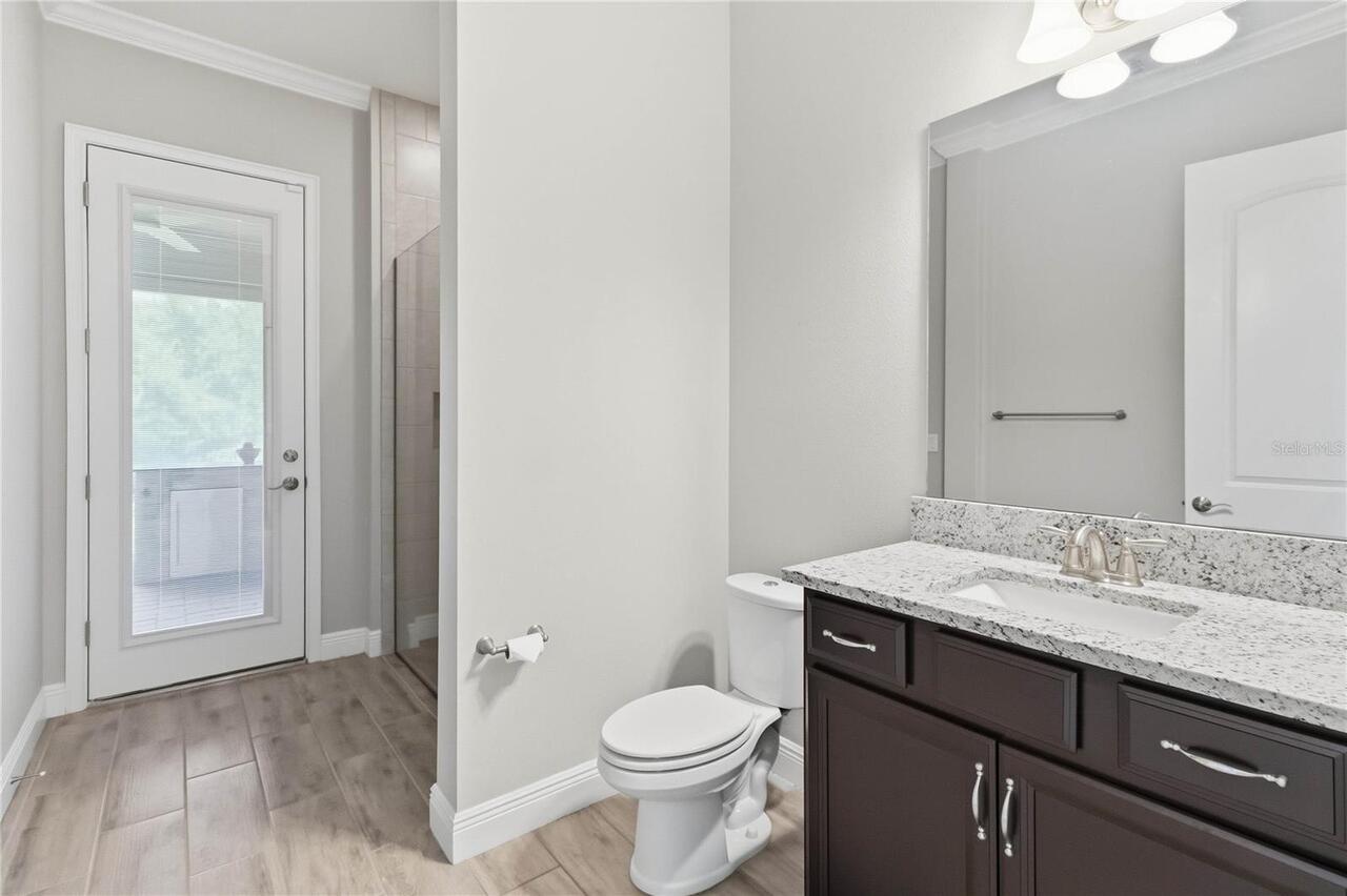 Listing Photo 17