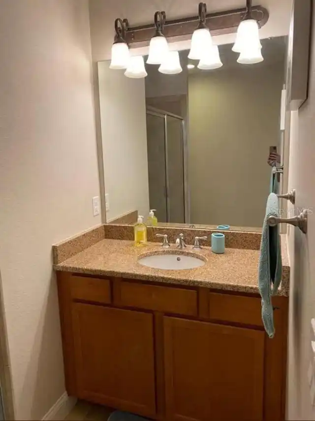 Listing Photo 9