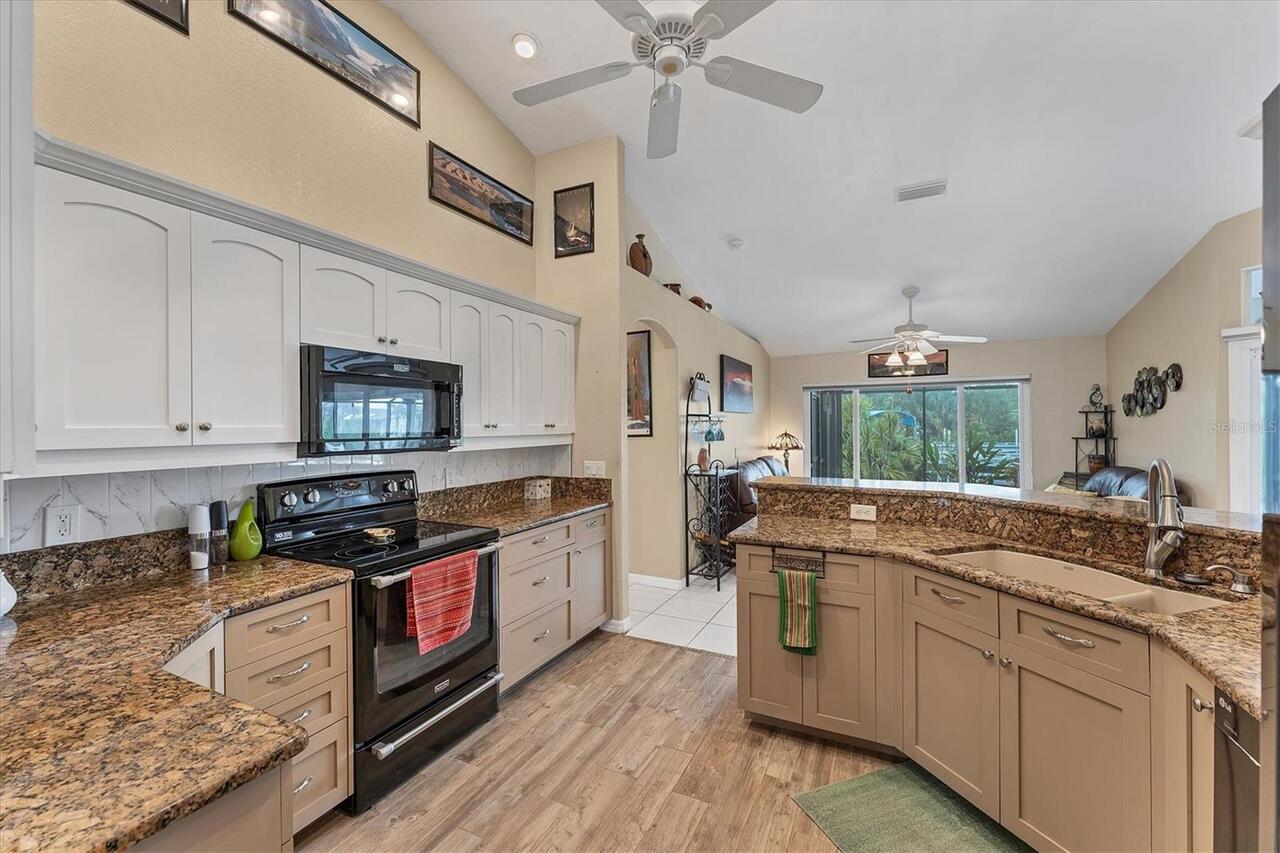 Listing Photo 16
